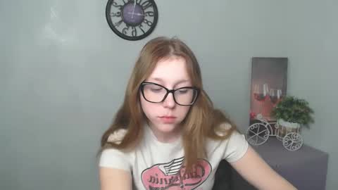 Snapshot of _miraterri_ chatting on February 2025 07:11:02 AM Mira online show from February 2025 07:11:02 AM