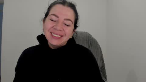 _miss_coco_ online show from November 2025 12:50:02 PM