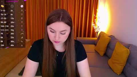 Mia online show from January 2025 01:00:01 PM