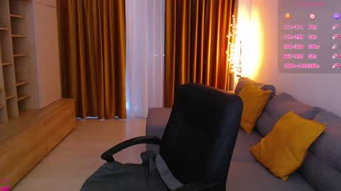 Snapshot of _miss_mia chatting on June 2026 05:54:02 AM Mia online show from June 2026 05:54:02 AM