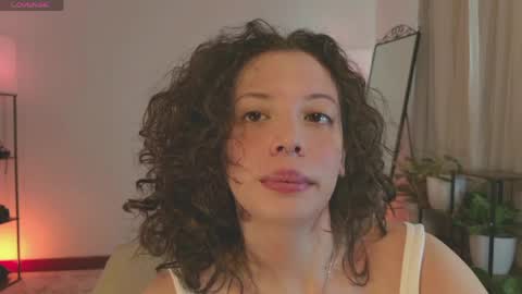 Mara Independent model online show from April 2026 06:42:01 PM