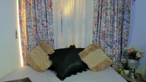 mizuki  online show from December 2024 02:38:02 PM