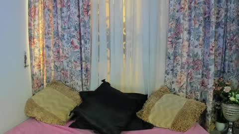 Snapshot of _mizuki chatting on January 2025 02:28:02 PM mizuki online show from January 2025 02:28:02 PM