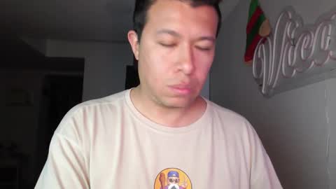 Panda  online show from November 2025 02:12:01 AM