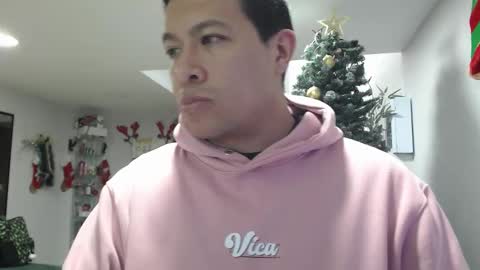 Panda  online show from November 2025 11:32:01 PM