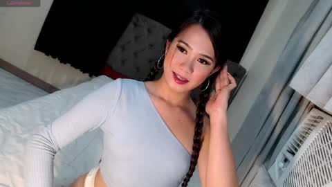Snapshot of _mysticdoll_ chatting on May 2026 01:03:01 AM _mysticdoll_ online show from May 2026 01:03:01 AM