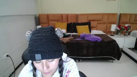 Natalie online show from January 2025 07:58:02 PM