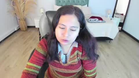 Natalie online show from November 2025 11:37:02 PM