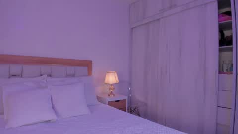 Snapshot of _natasha18_ chatting on February 2026 11:42:02 AM Natasha online show from February 2026 11:42:02 AM