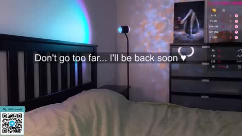 Mia with a big heart  online show from September 2025 09:20:02 PM