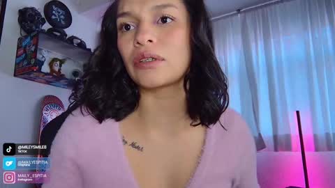 Snapshot of _nickmai chatting on January 2025 10:15:02 PM Mai MODEL INDEPENT online show from January 2025 10:15:02 PM