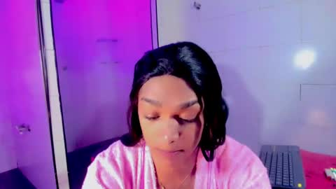 Snapshot of _nickyminach chatting on April 2026 01:27:02 PM Nicky Please help me with your thumbs up its importan online show from April 2026 01:27:02 PM