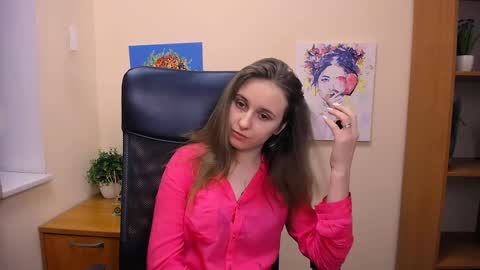 Snapshot of _nicole_new chatting on February 2025 12:34:02 PM Nica online show from February 2025 12:34:02 PM