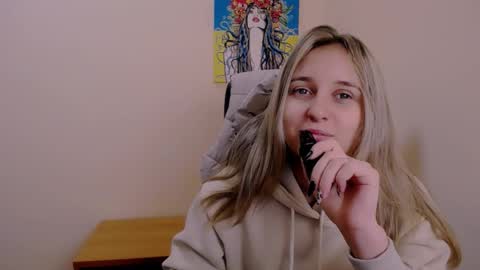 Snapshot of _nicole_new chatting on October 2025 08:48:01 AM Nica online show from October 2025 08:48:01 AM