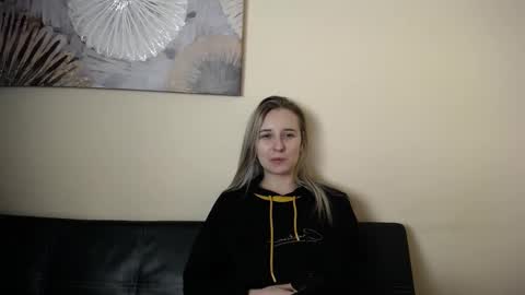 Snapshot of _nicole_new chatting on November 2025 03:16:01 PM Nica online show from November 2025 03:16:01 PM