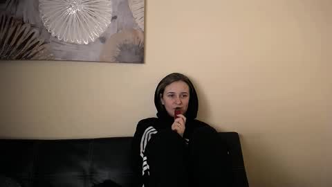 Snapshot of _nicole_new chatting on February 2026 05:06:02 PM Nica online show from February 2026 05:06:02 PM