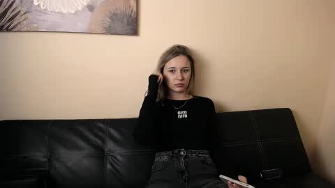 Snapshot of _nicole_new chatting on March 2026 11:16:02 AM Nica online show from March 2026 11:16:02 AM