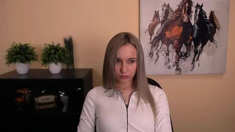 Snapshot of _nicole_new chatting on April 2026 08:45:02 AM Nica online show from April 2026 08:45:02 AM