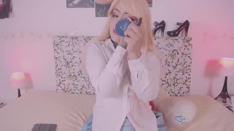 niiky online show from January 2025 01:56:02 PM