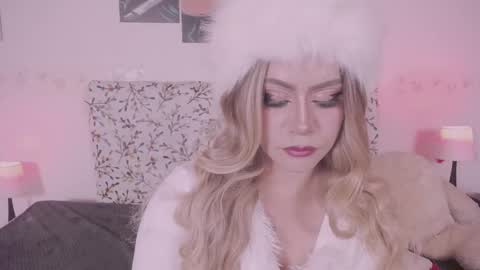 niiky online show from February 2025 11:55:01 AM