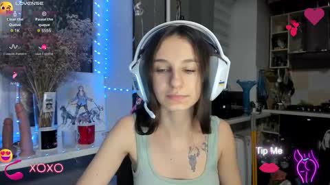 Nika online show from November 2025 05:01:02 PM