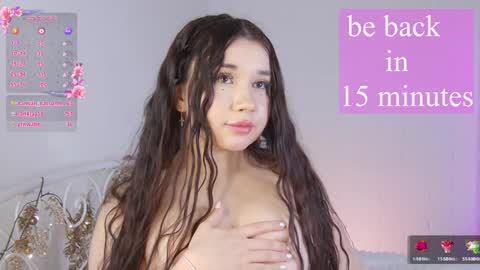 Vivian online show from January 2025 05:35:01 PM