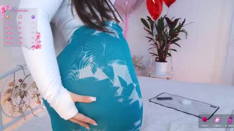 Vivian online show from February 2025 02:34:01 PM