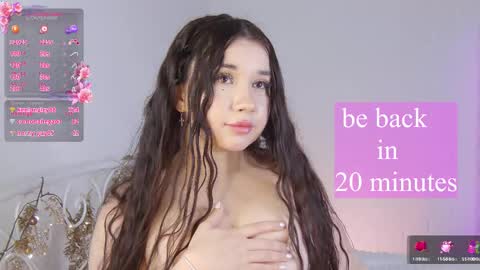 Vivian online show from February 2025 05:36:01 PM