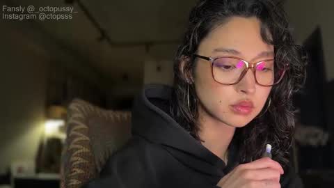 Mikayla online show from February 2026 08:27:01 PM