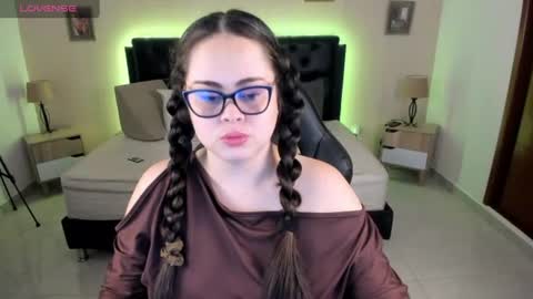 Olivia jones online show from July 2026 12:19:02 PM