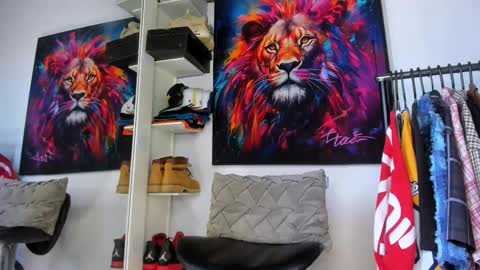 Kevin  online show from October 2025 06:35:02 PM