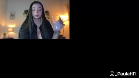 _paulah2 online show from October 2025 08:42:02 PM