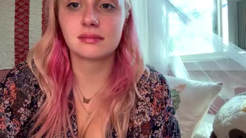 Snapshot of _peaceoutgirlscout_ chatting on September 2025 08:13:02 PM _peaceoutgirlscout_ online show from September 2025 08:13:02 PM