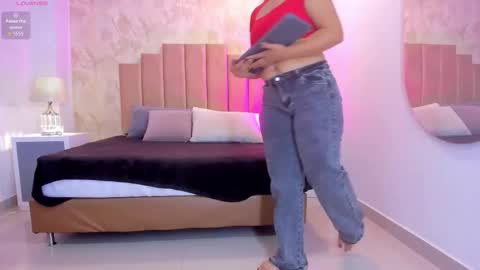  peach1  online show from November 2025 02:07:02 PM