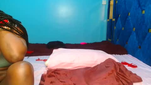 Snapshot of _peach_p chatting on March 2025 12:05:02 PM Peach online show from March 2025 12:05:02 PM