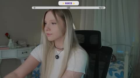 Viktoria online show from November 2025 12:05:02 PM