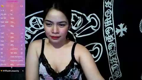 Snapshot of _preciousmoira chatting on June 2026 01:06:02 AM _preciousmoira online show from June 2026 01:06:02 AM