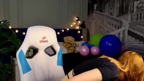 im Amy online show from September 2025 06:12:02 AM