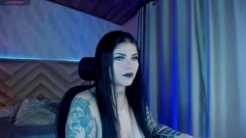 Raven online show from October 2025 12:03:01 PM