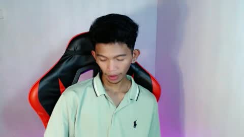 Snapshot of _rellvanxx chatting on November 2025 01:27:01 AM _rellvanxx online show from November 2025 01:27:01 AM