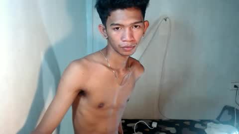 Snapshot of _rellvanxx chatting on November 2025 12:21:01 AM _rellvanxx online show from November 2025 12:21:01 AM