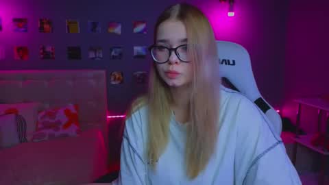 LISSAPVT IS OPEN online show from March 2025 12:54:02 AM