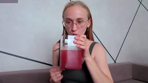 Snapshot of _ruby_kim chatting on June 2026 10:02:02 AM Ruby online show from June 2026 10:02:02 AM