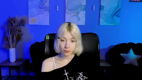 Snapshot of _sabrina_moore chatting on May 2026 08:44:02 AM sabrina online show from May 2026 08:44:02 AM