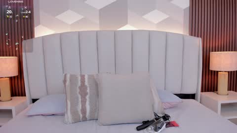 Antonella  online show from February 2025 12:37:01 PM