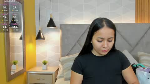 Snapshot of _sammy_fit chatting on April 2026 12:19:02 PM Antonella online show from April 2026 12:19:02 PM