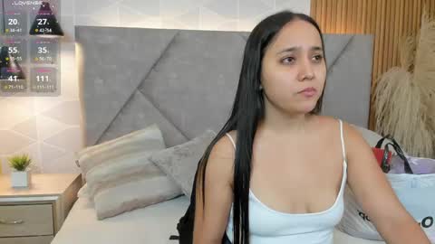 Snapshot of _sammy_fit chatting on May 2026 12:24:01 PM Antonella online show from May 2026 12:24:01 PM