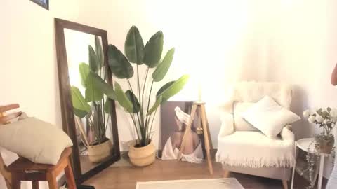 Samy. online show from January 2026 12:18:01 PM