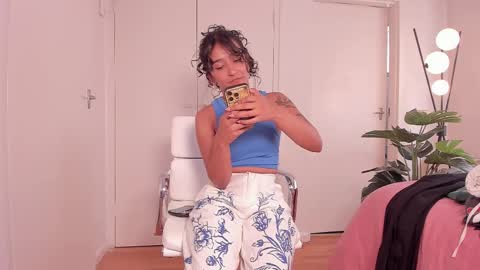 Sandyy online show from February 2025 04:34:01 AM