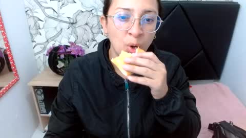 Snapshot of _saraximena_ chatting on July 2026 07:14:02 AM _saraximena_ online show from July 2026 07:14:02 AM